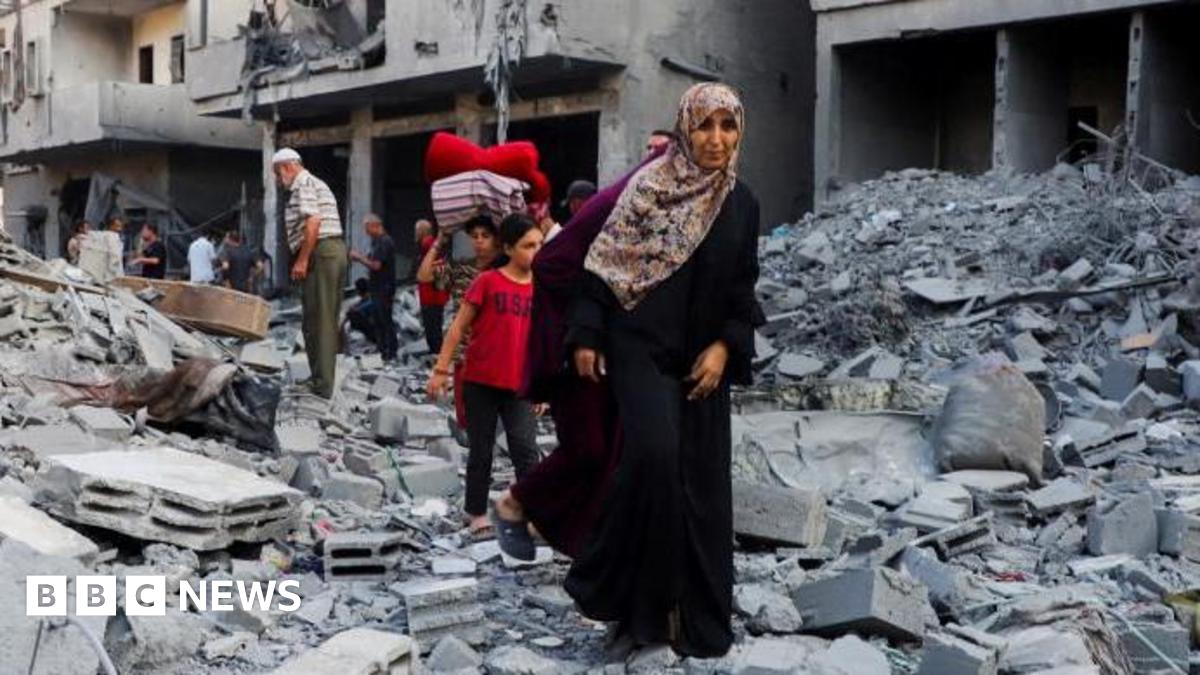 Palestinians flee Gaza City as Israel launches major ground offensive - follow latest thumbnail