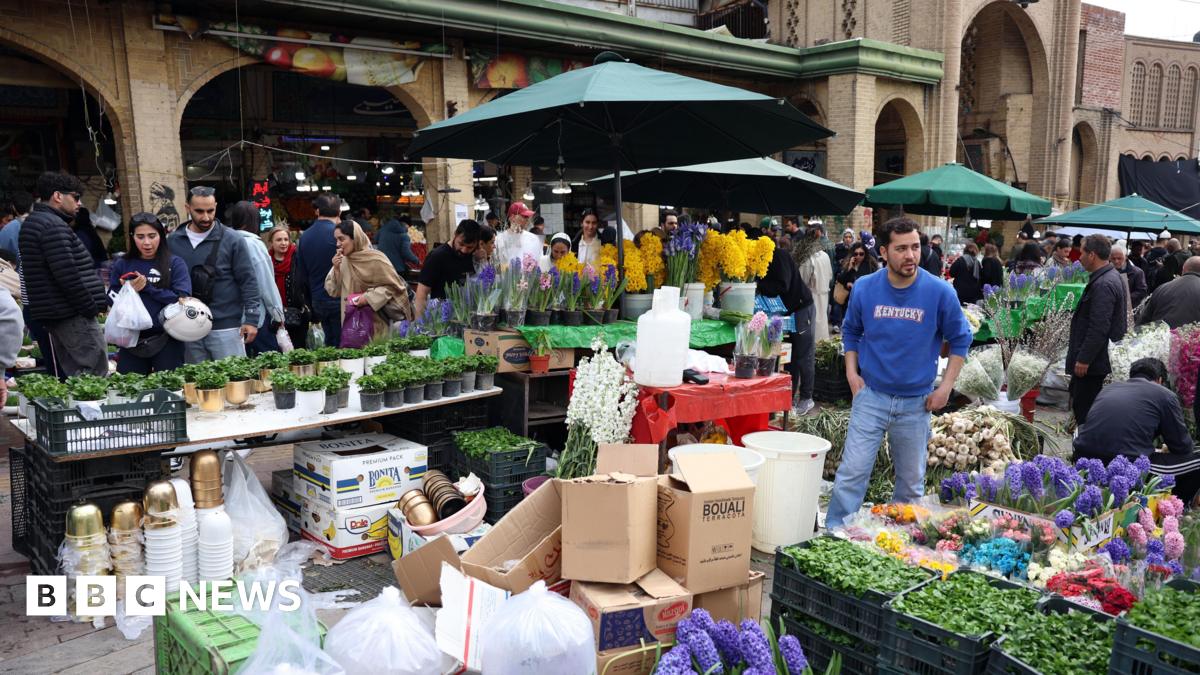 Nowruz : Iran prepare for Persian new year under the shadow of war