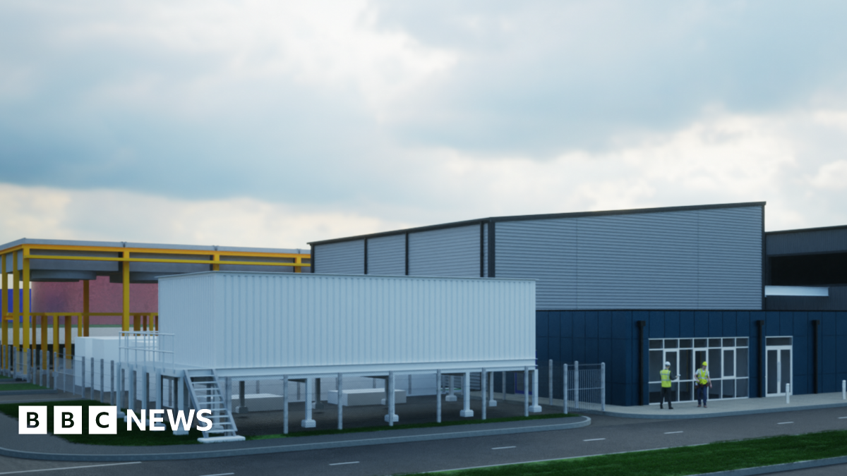 bbc.co.uk - Craig Duggan - Construction on Milford Haven hydrogen production plant to begin