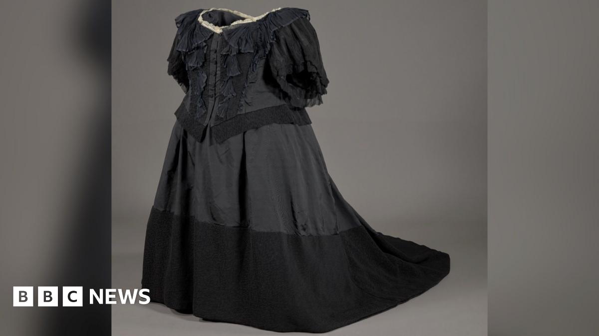 Centuries of royal style shared online by Historic Royal Palaces