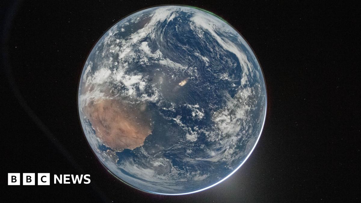 Artemis II crew take 'spectacular' image of Earth