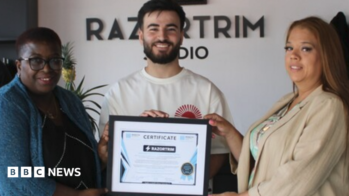 Former Erdington Academy pupil offers students free haircuts Former Erdington Academy pupil offers students free haircuts
