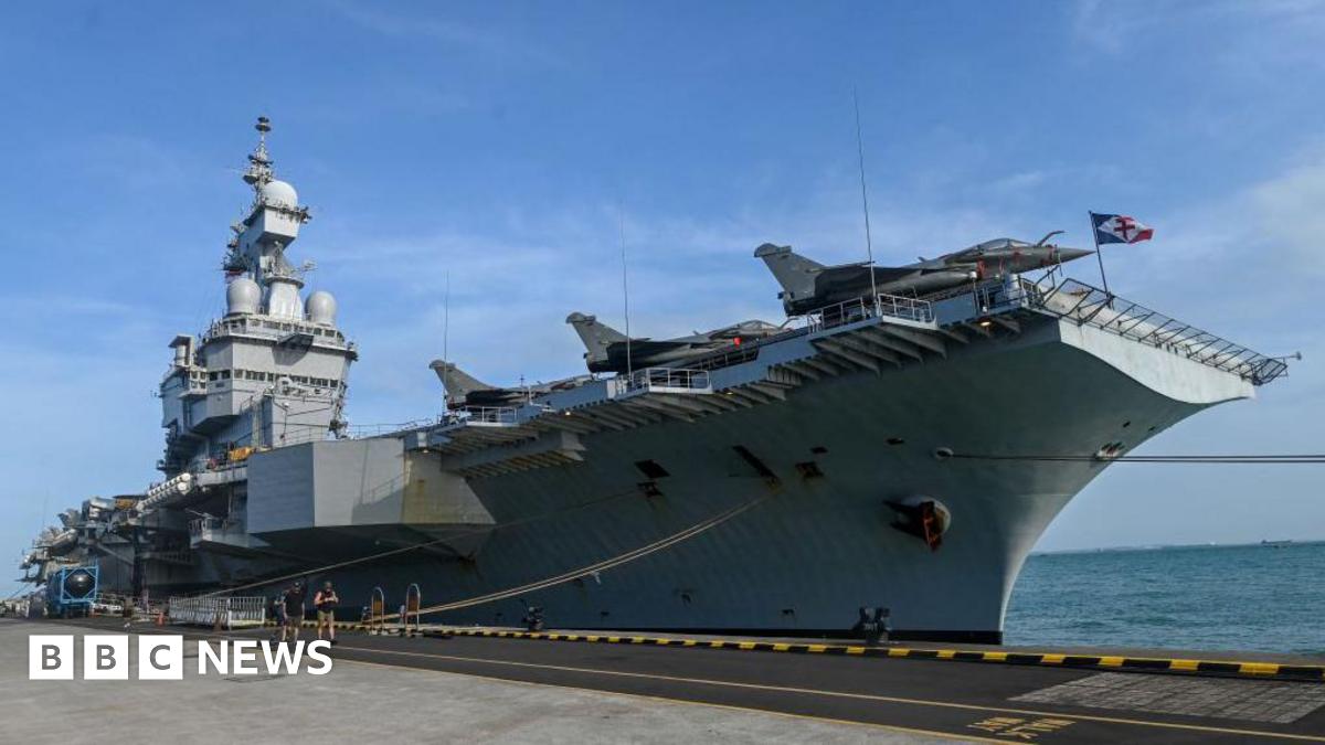 Officer reportedly leaks location of French aircraft carrier with Strava run