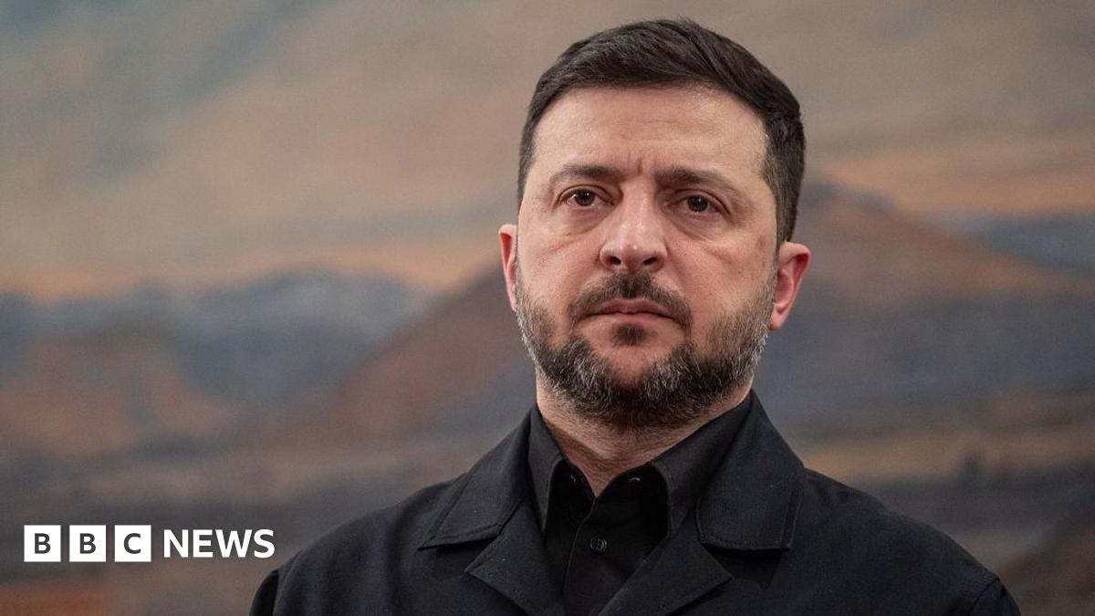 
                            Zelensky to speak with Trump after US proposes Russia-Ukraine peace plan