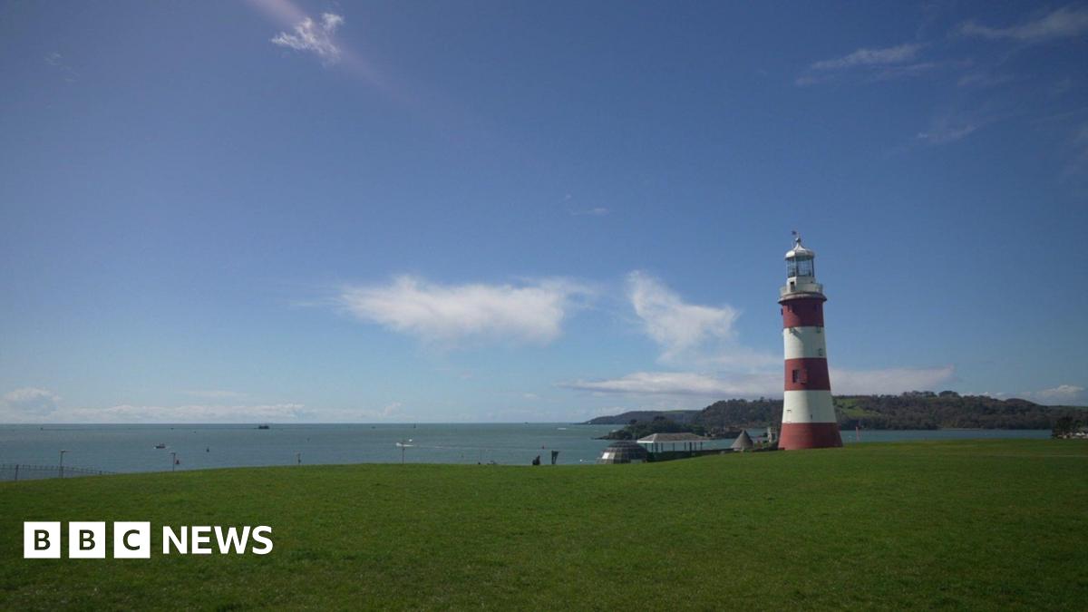 South West landmarks to light up green for charity - BBC News