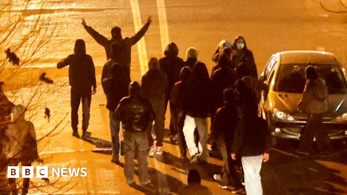 Article image for: Iran protests: Authorities demanding large sums for return of protesters' bodies, BBC told