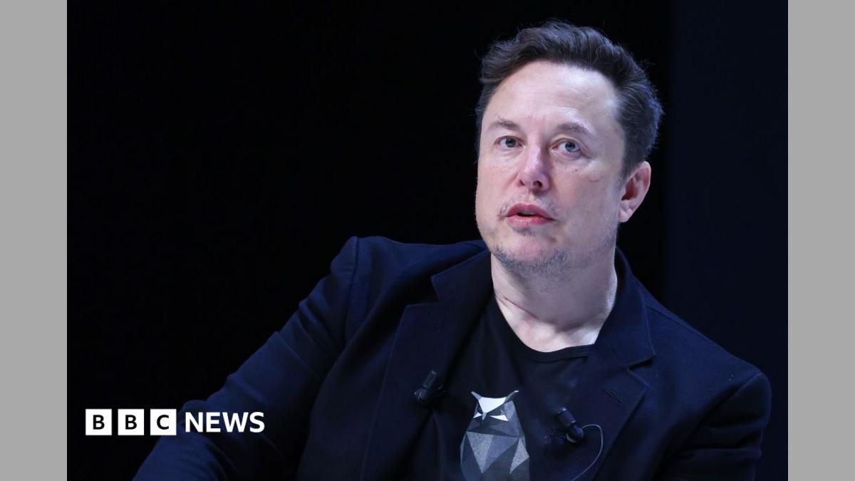 Elon Musk loses trillionaire status as global tech rout hits SpaceX