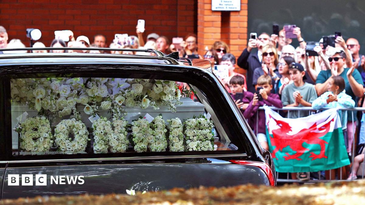 Bonnie Tyler's Swansea funeral sees tributes to Welsh singer 