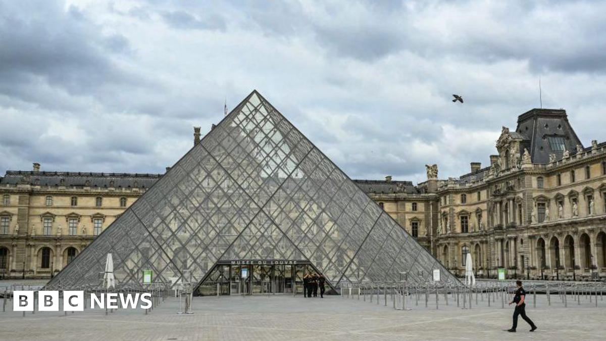 Louvre museum in Paris closed after robbery, French minister says - live updates