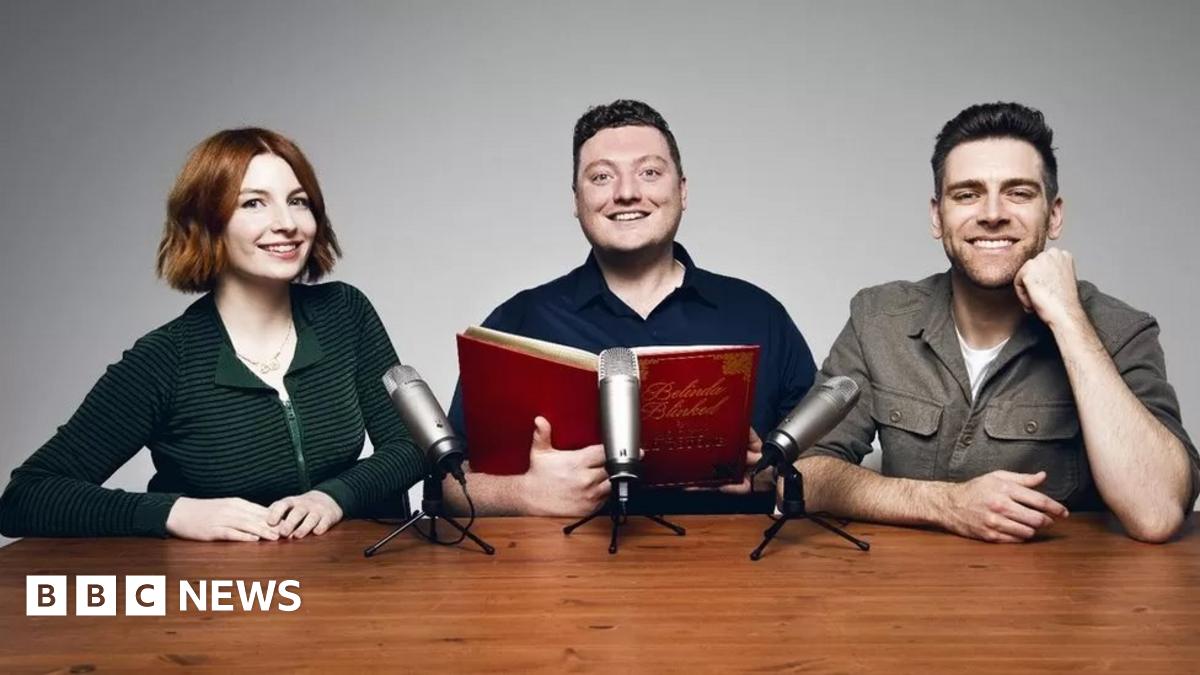 My Dad Wrote a Porno enters podcasting Hall of Fame - BBC News