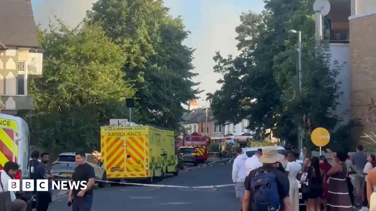 East London fire causes Overground disruption