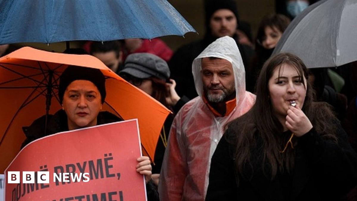 Kosovo bans cryptocurrency mining after blackouts - BBC News