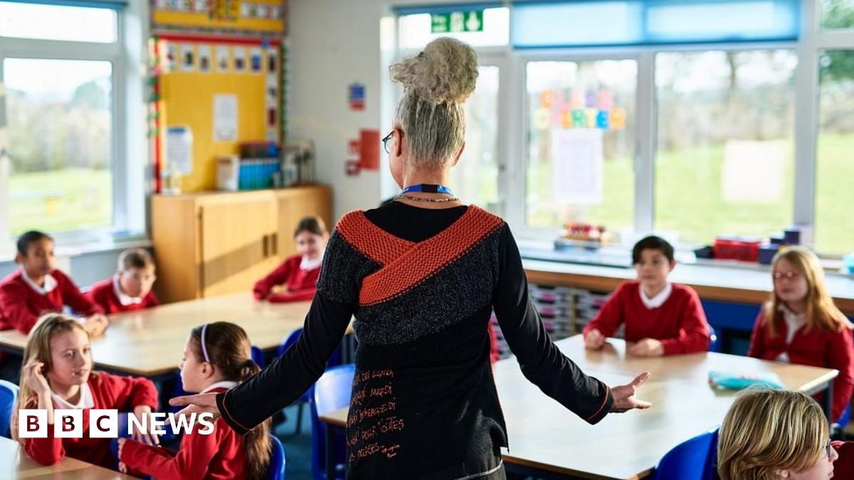 Education: Newly-qualified teachers could earn £30k starting salary ...