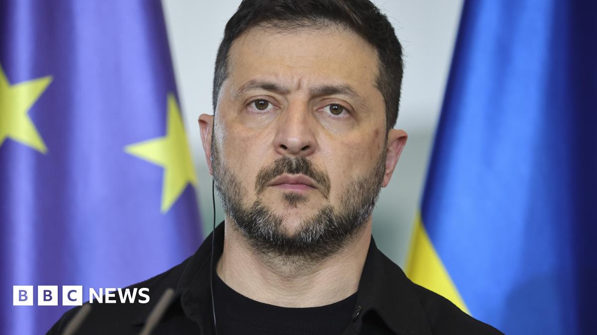 Russia complicating end to war, says Zelensky, as Trump pursues peace deal - BBC News