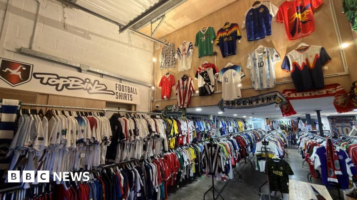 England football shirts worth £2k stolen from Bristol shop