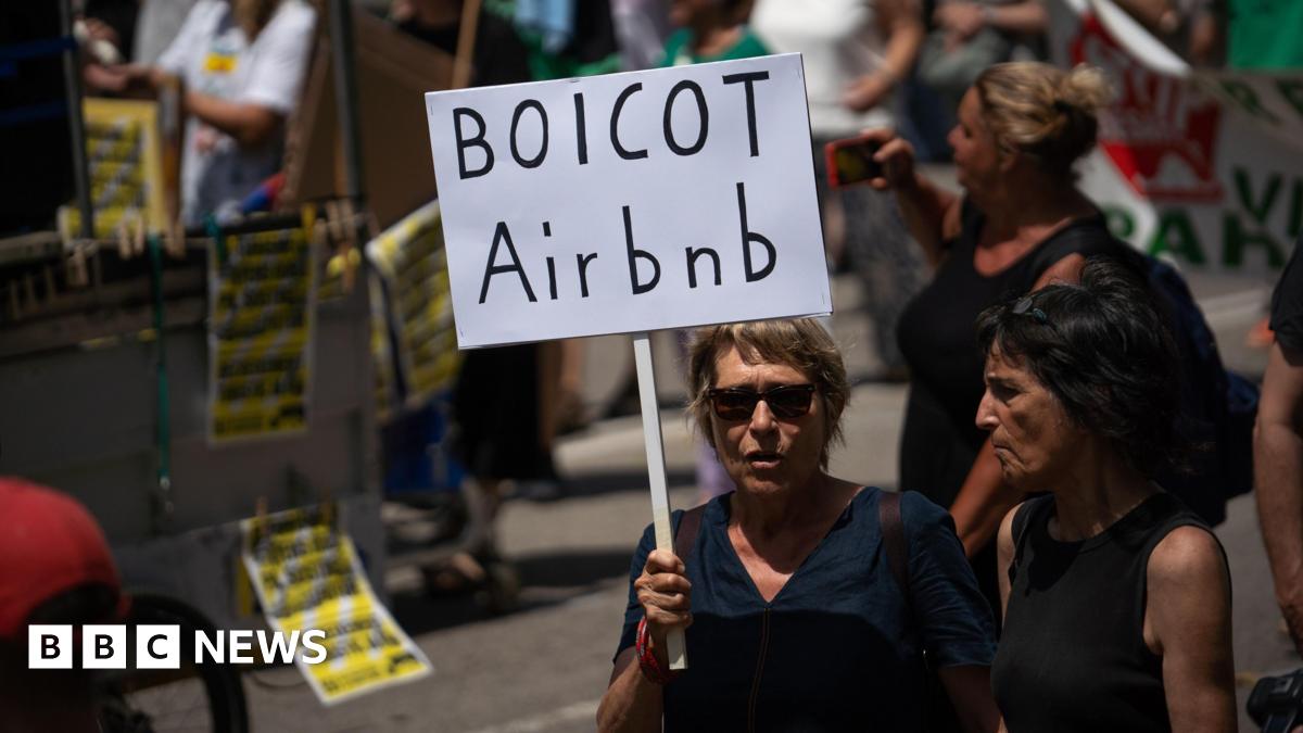 
                            Airbnb fined £56m by Spain for advertising unlicensed properties