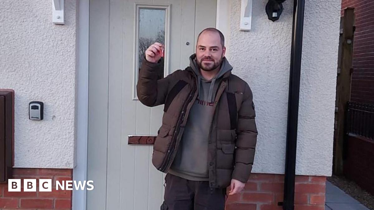 Veterans facing homelessness move into new self-built homes