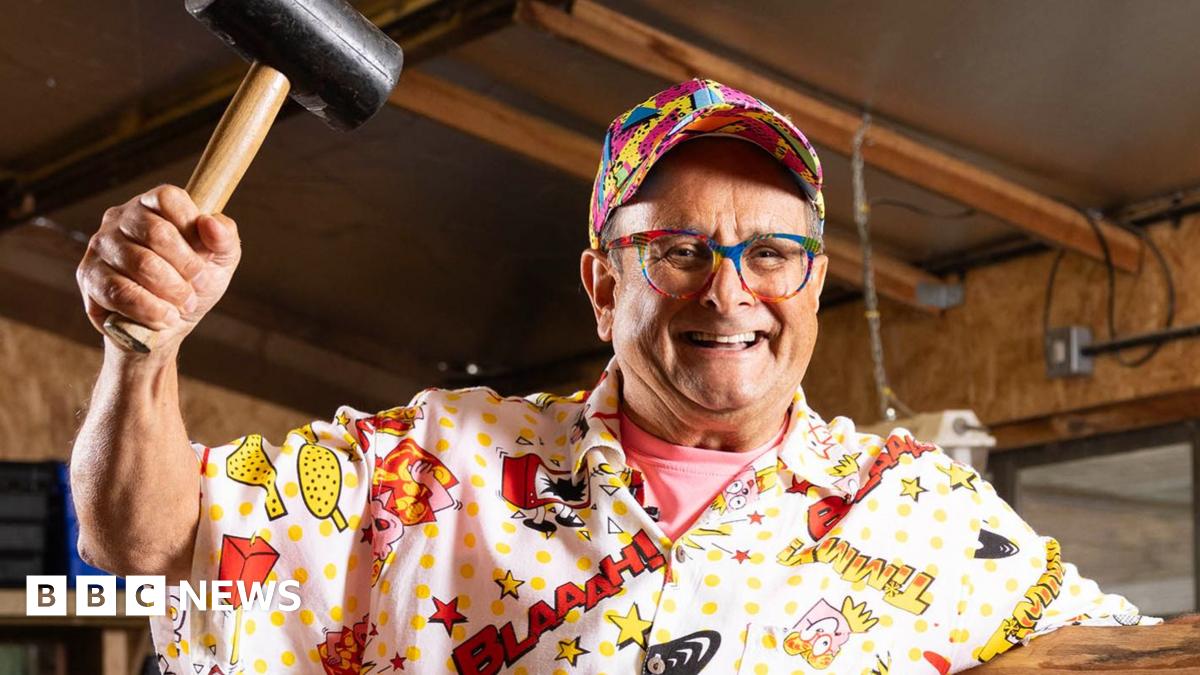 Timmy Mallett Backs 