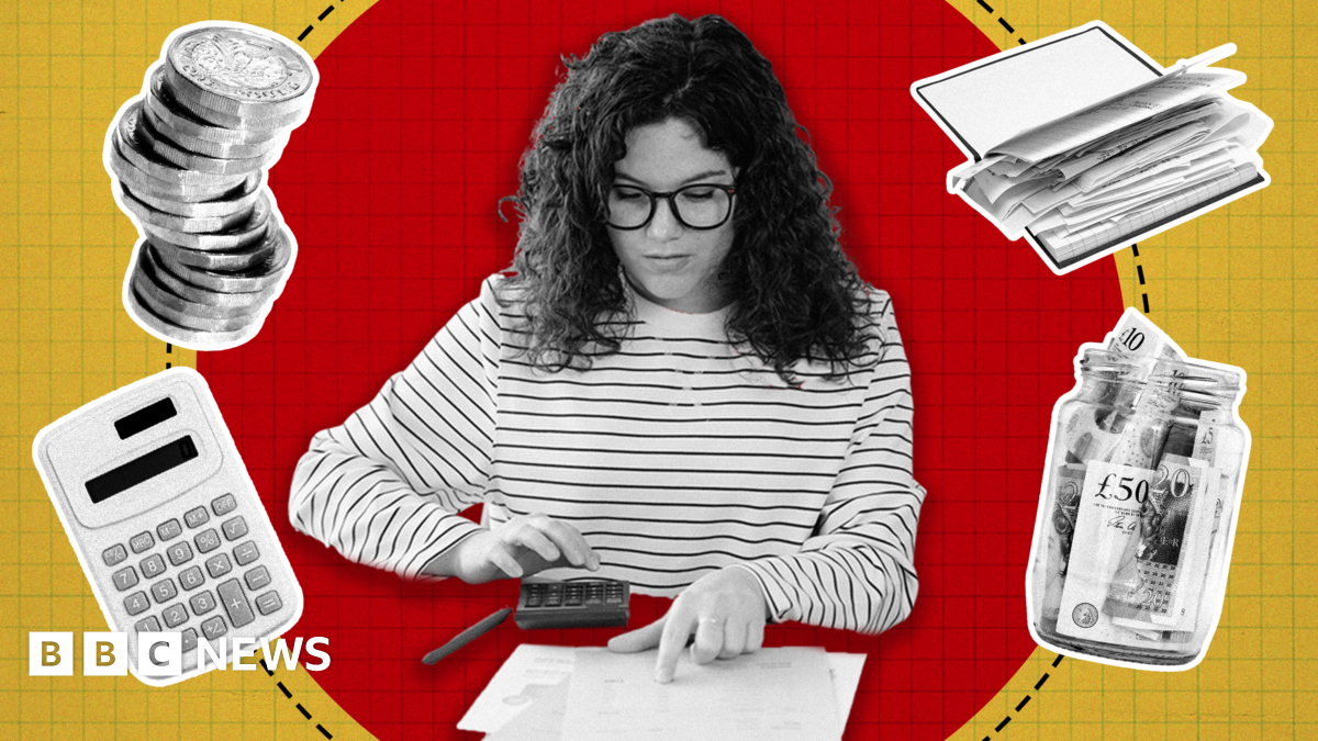 Four easy ways to spend less and save more money