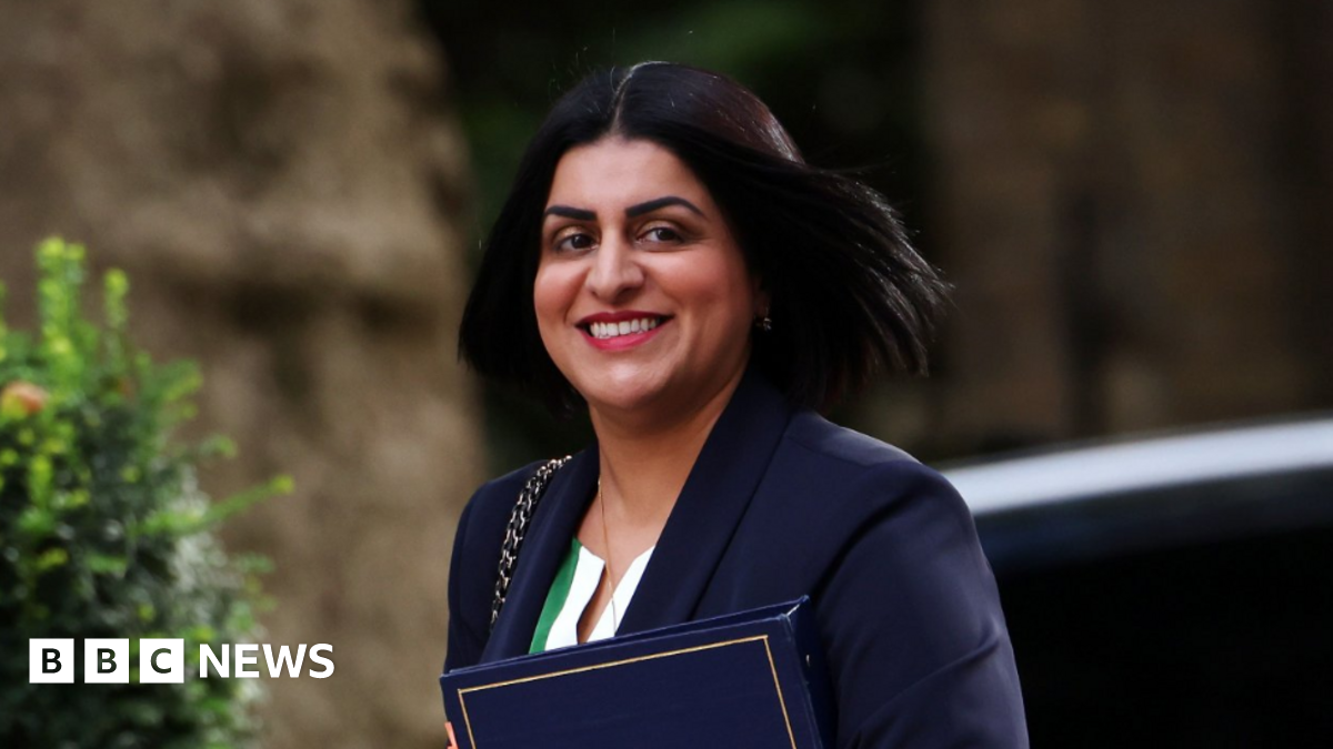 Shabana Mahmood walks into Downing Street