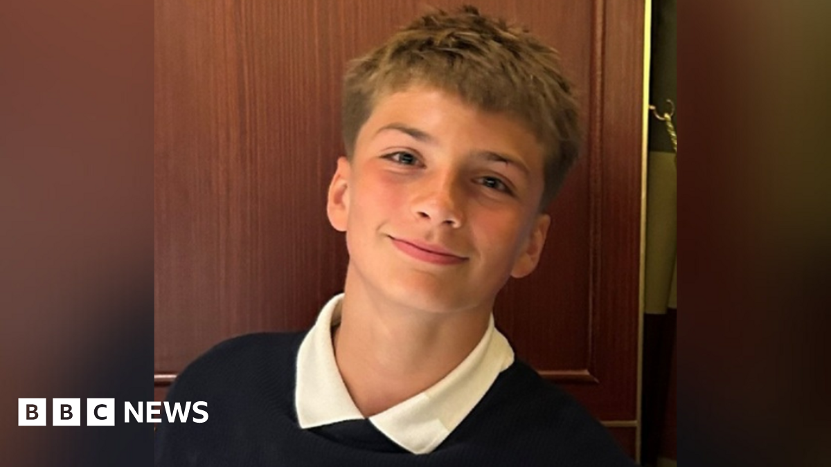 Tributes to boy, 14, fatally struck by train in Burton Joyce