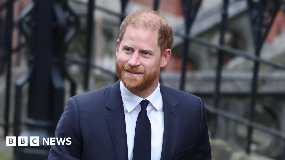 Harry made 'paranoid' by Daily Mail publisher's unlawful actions, court hears