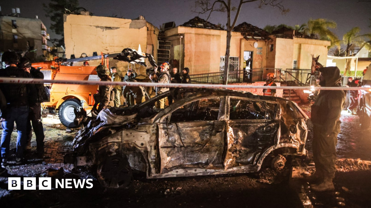 The UN nuclear watchdog reported "no increase in off-site radiation level" at the Natanz nuclear plant in Iran and "no indication of damage" at the Israeli centre in Dimona.