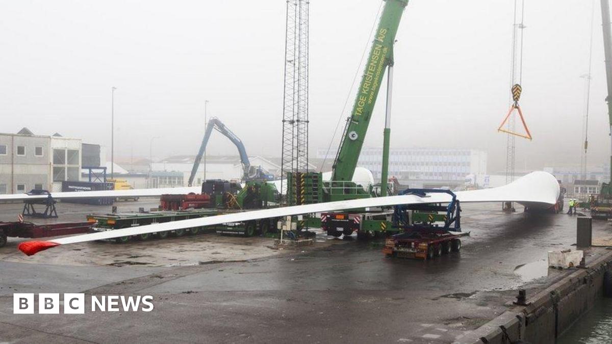 Redundancy risk for Vestas Newport turbine blade factory staff