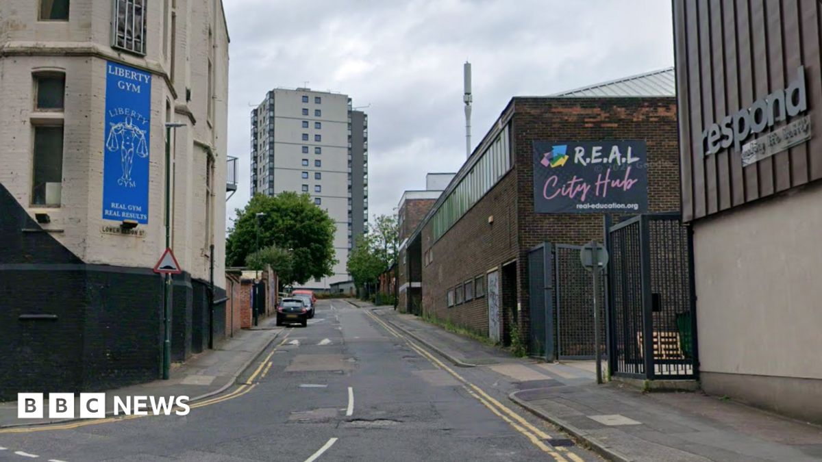 Arrest after man stabbed following argument in Nottingham