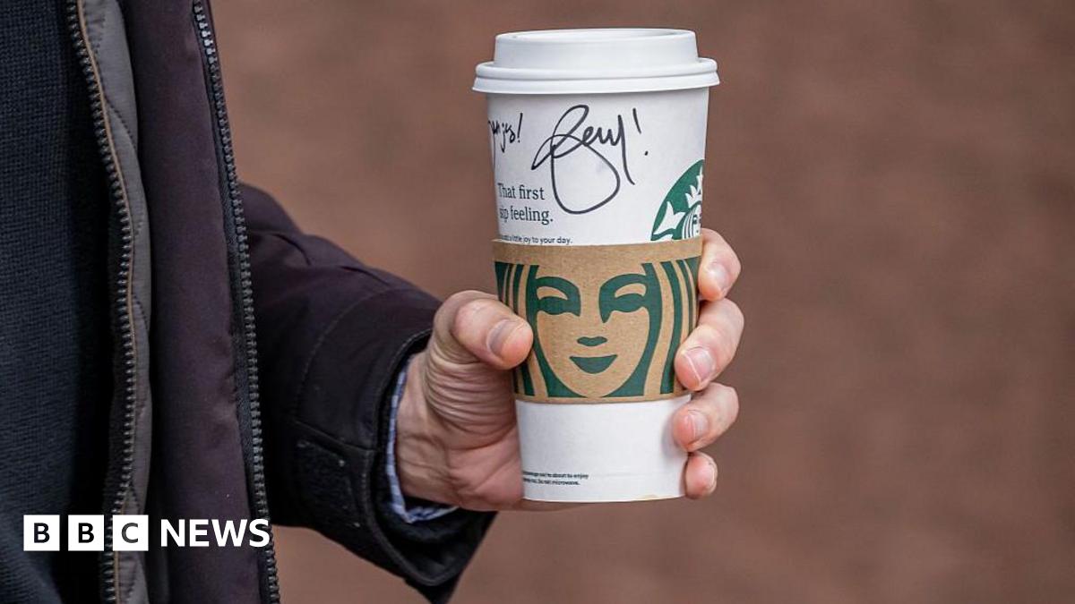 bbc.co.uk - Natalie Sherman - Starbucks bets on robots to brew a turnaround and win customers