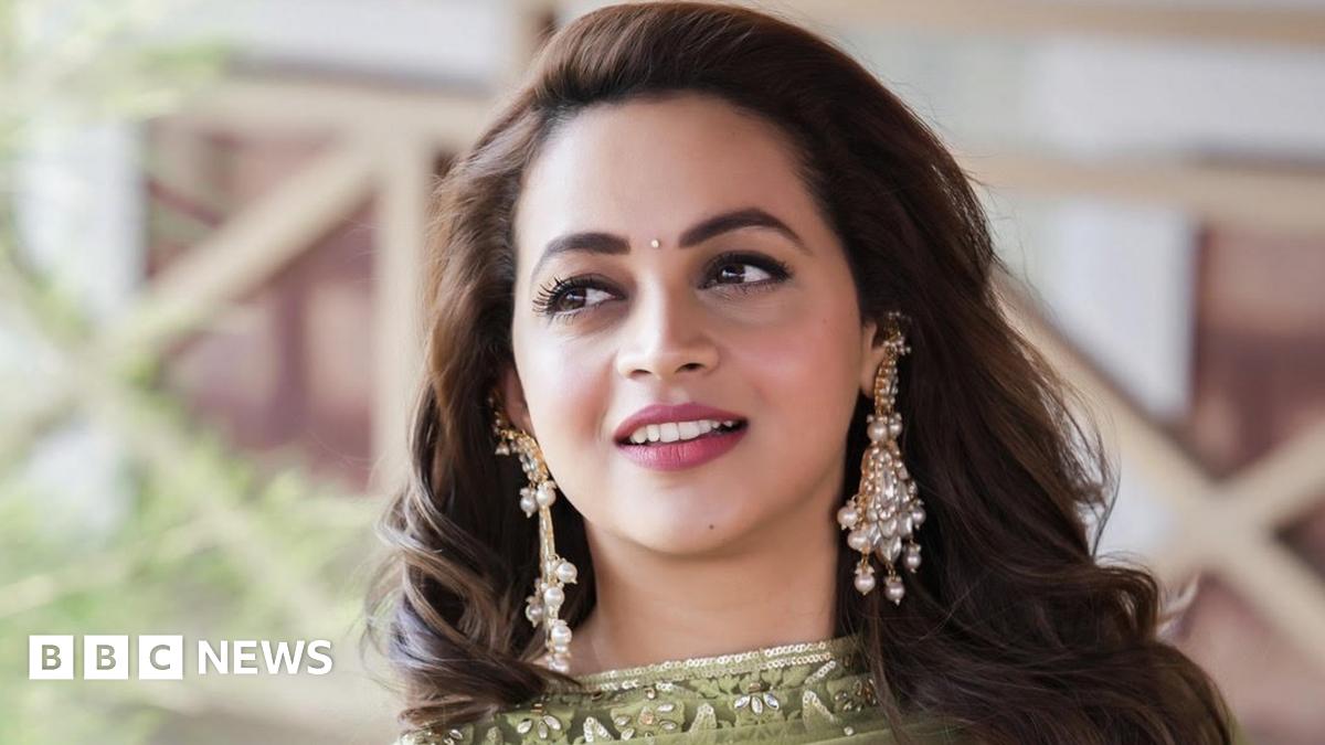 Bhavana Menon: India actress breaks silence on sexual assault - BBC News