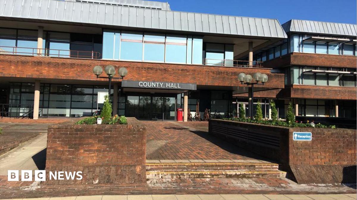 Amazing 'totally Furious': Councillors Hit Out At Crl Overspend Claim By Ex-ceo 'paid $940k A Year' View for Desktop Amazing 'totally Furious': Councillors Hit Out At Crl Overspend Claim By Ex-ceo 'paid $940k A Year' View for Desktop
