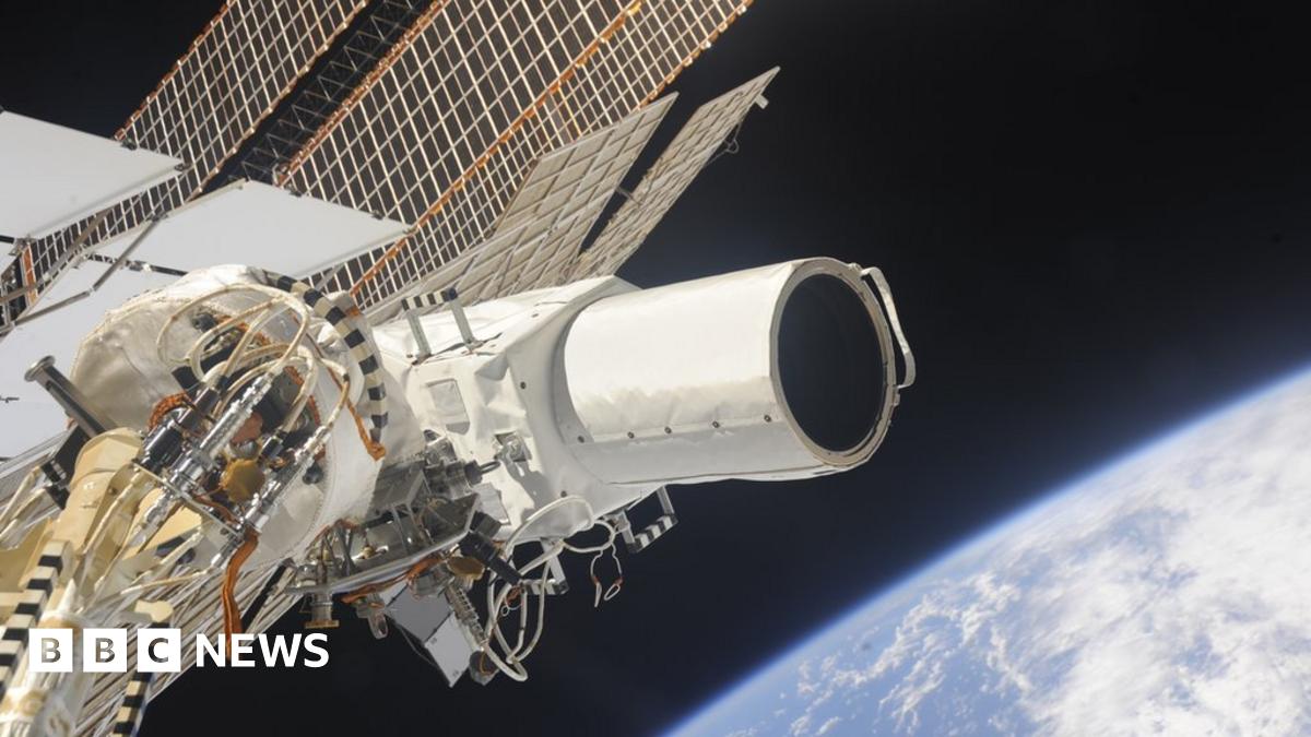 Urthecast video cameras to circle globe