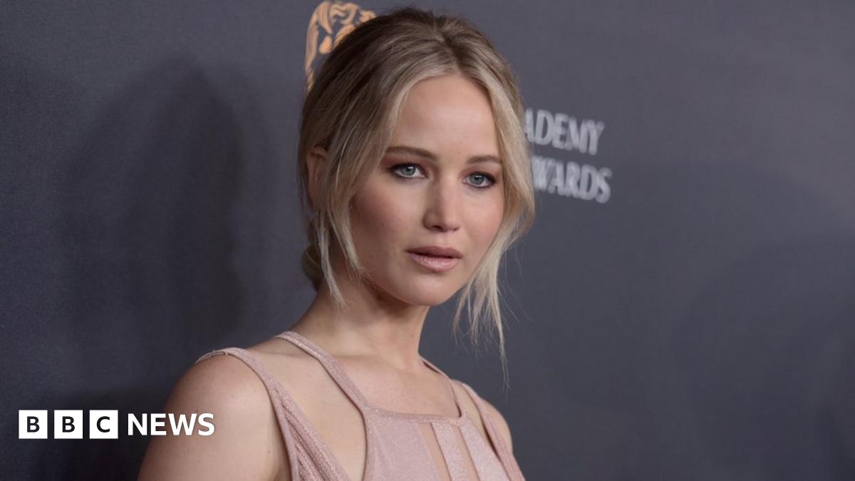 Why people want Jennifer Lawrence to apologise to Hawaii over her rock  story - BBC News