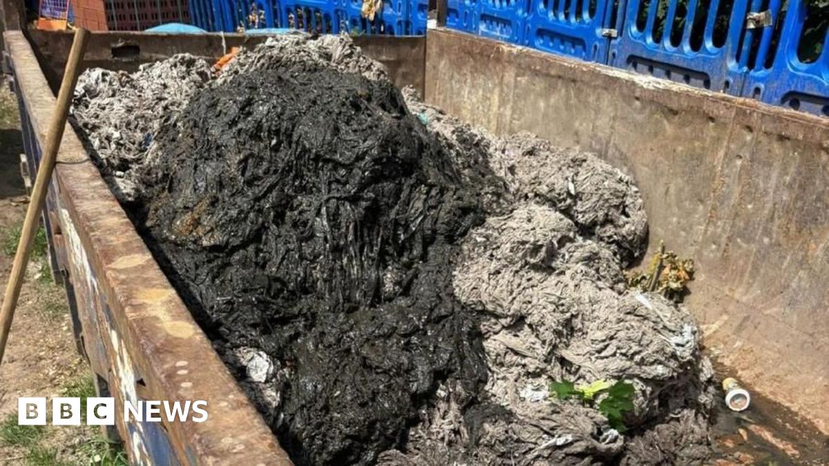 Thames Water Clears 100-Tonne 