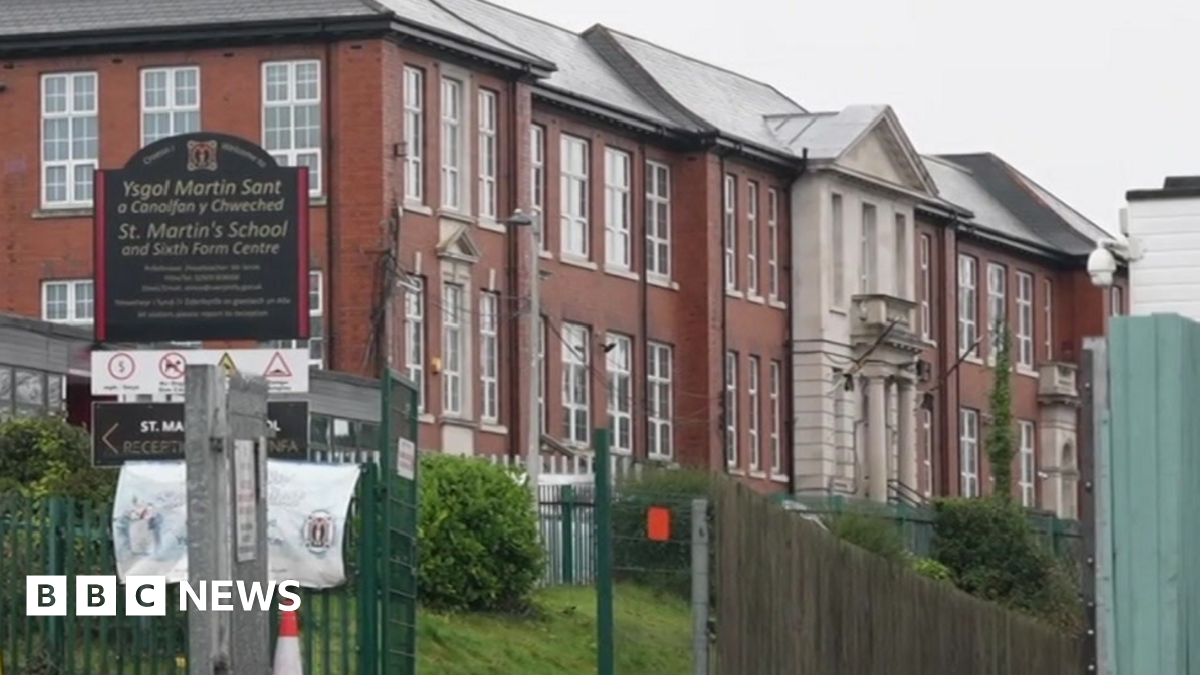 Image for Caerphilly school shuts as 'flu-like' illness hits pupils and staff
