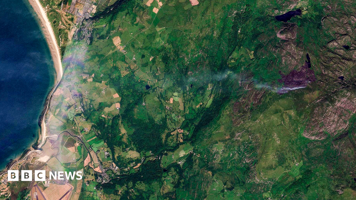 Rhinogydd wildfire spotted from space as helicopter brought in to tackle blaze