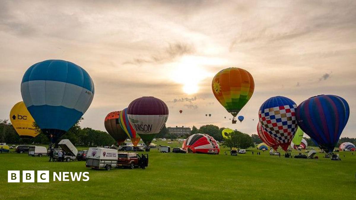 Hot-air balloons take to the skies at Midlands Air Festival