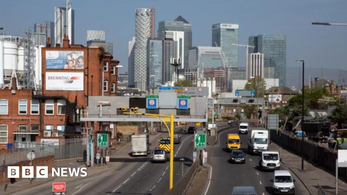 Petition calls to scrap tolls at Blackwall and Silvertown tunnels