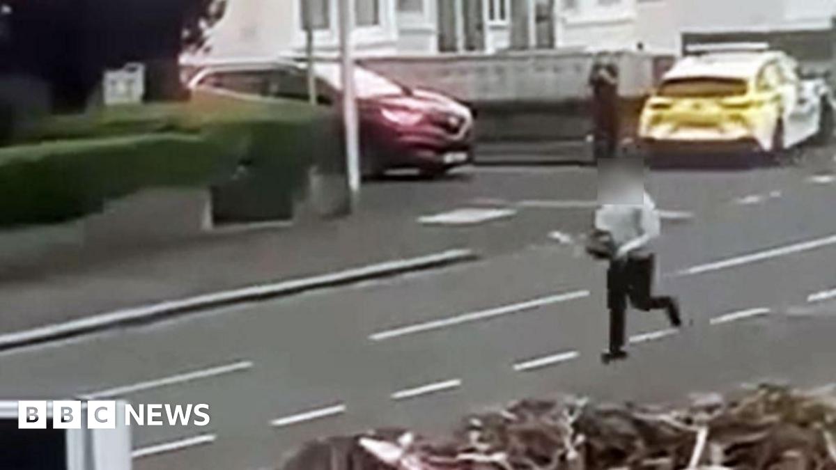 Man jailed for 10 years after chainsaw murder bid on police officer