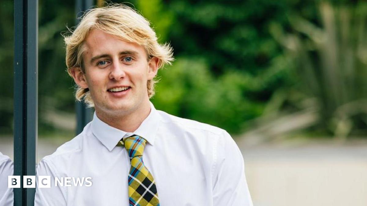 bbc.co.uk - Jen Smith - Surfing paramedic in training to be a hospital consultant