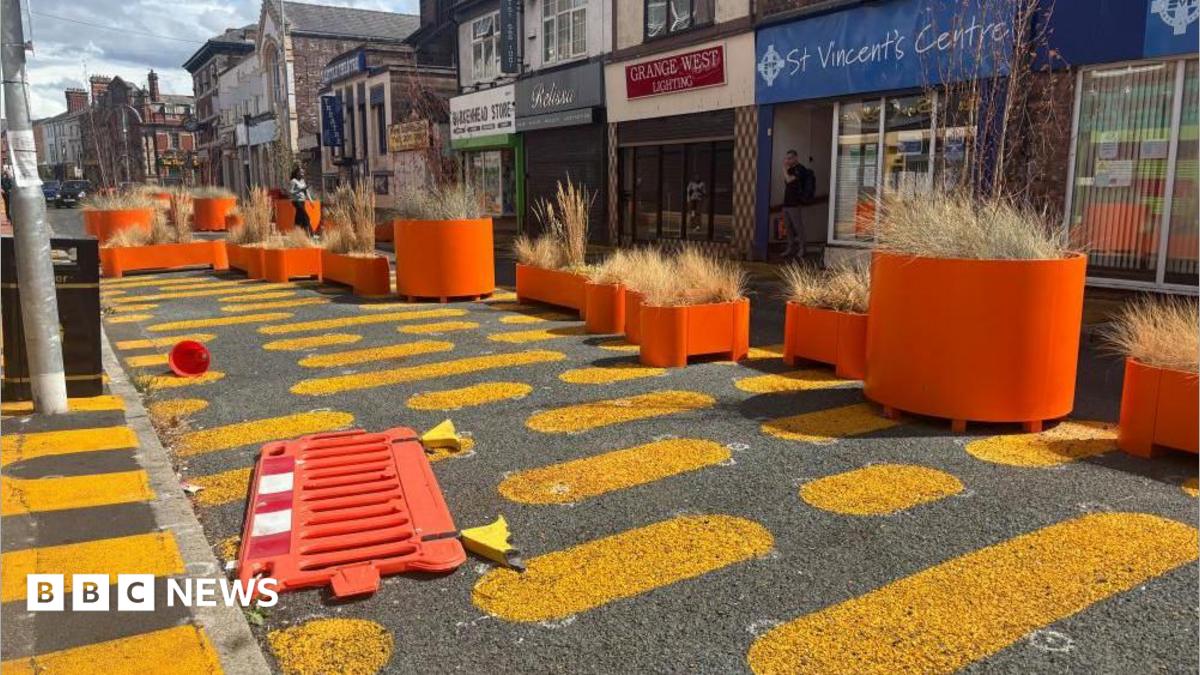 Birkenhead's 'Wotsit Street' Traffic Measures to Be Removed