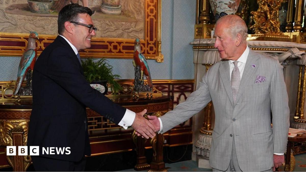 Buckingham Palace says the King was "graciously pleased to accept" Starmer's resignation.