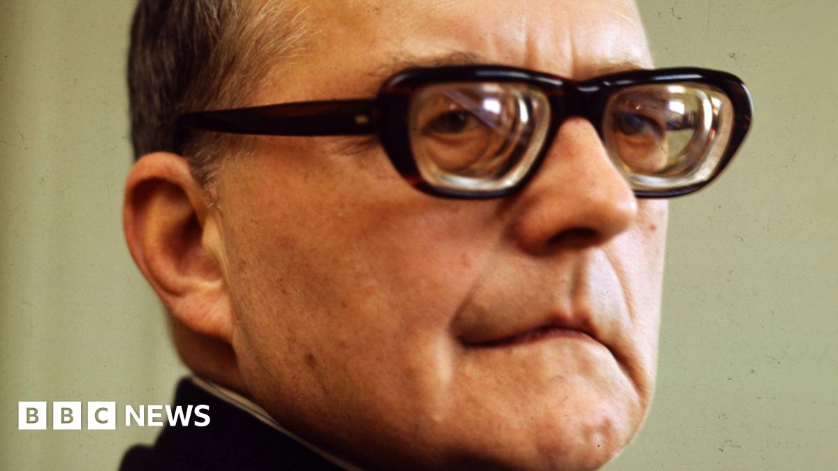 _87446502_shostakovich_getty97