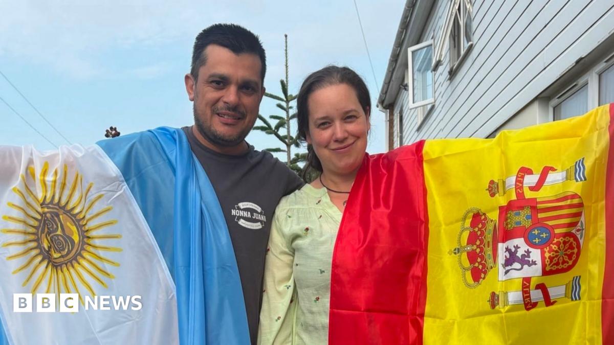 bbc.co.uk - Stuart Harratt - Three nations, one sofa as family split for World Cup Final