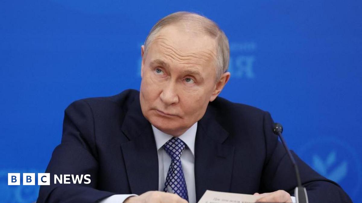
                            Ukraine war: Putin suggests Russia open to direct talks with Kyiv