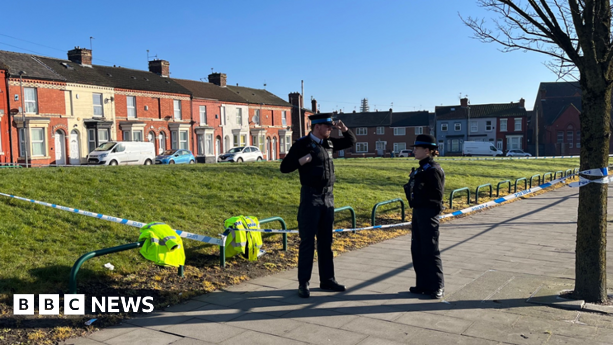 seven-charged-over-street-fight-stabbing-in-liverpool-bbc-news