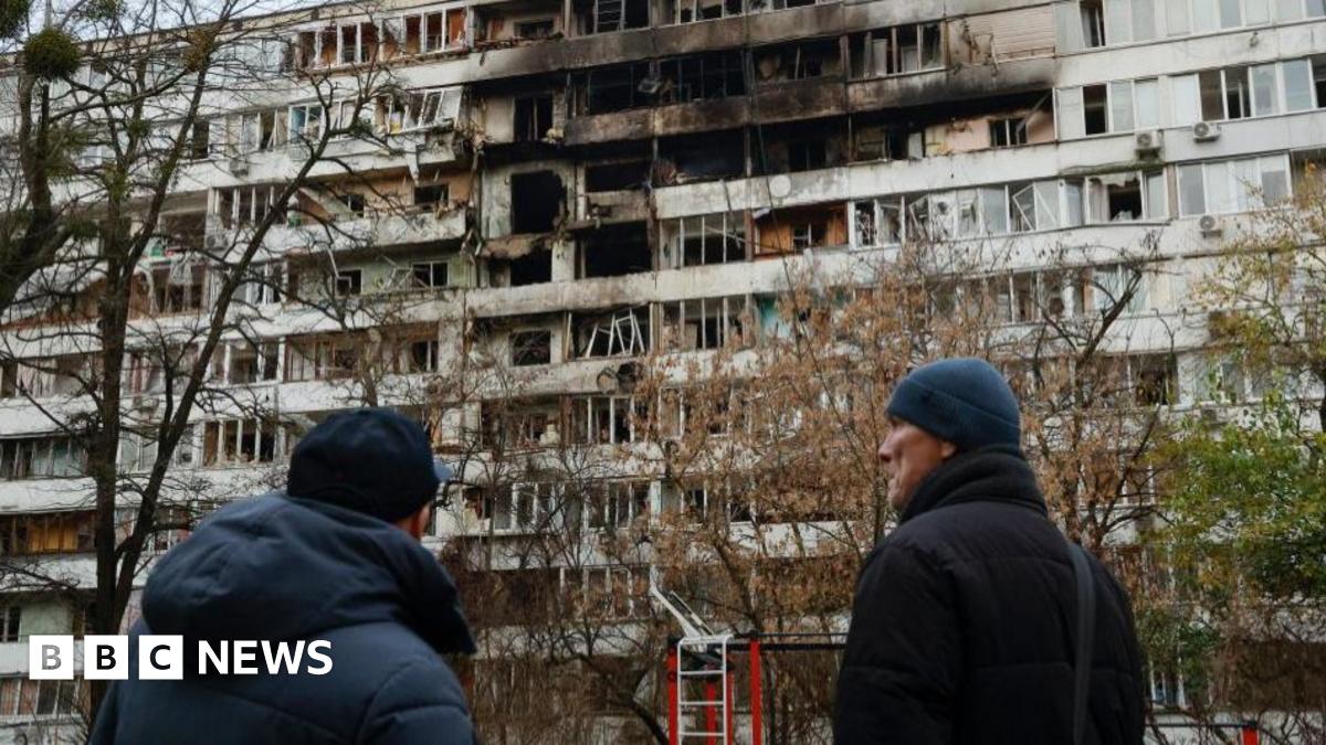 
                            Ukraine-Russia war: US and Russian officials to hold talks in Abu Dhabi after overnight strikes