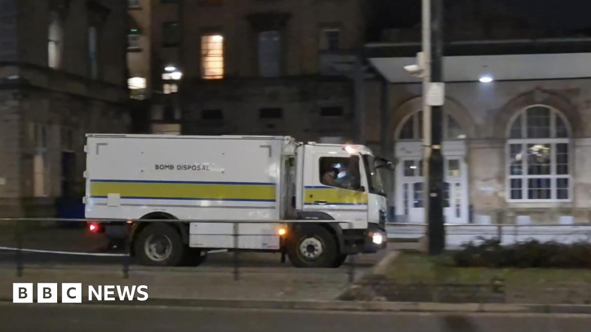 Bomb squad called to 'suspicious package' in Hull St Stephen's