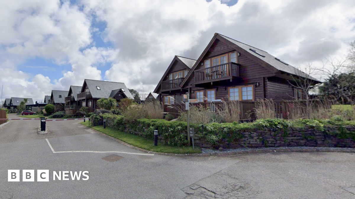 
                            Large holiday park in Portreath enters administration